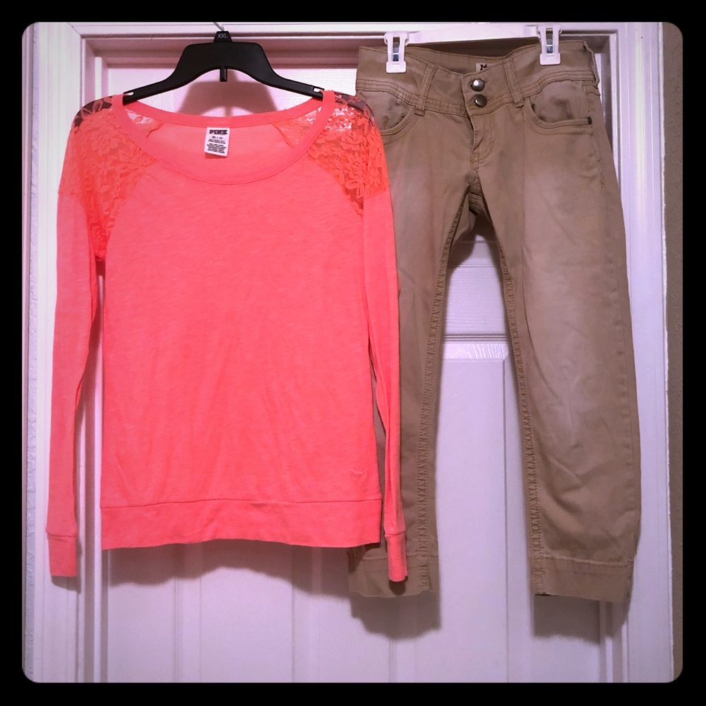 Mudd Khaki capris